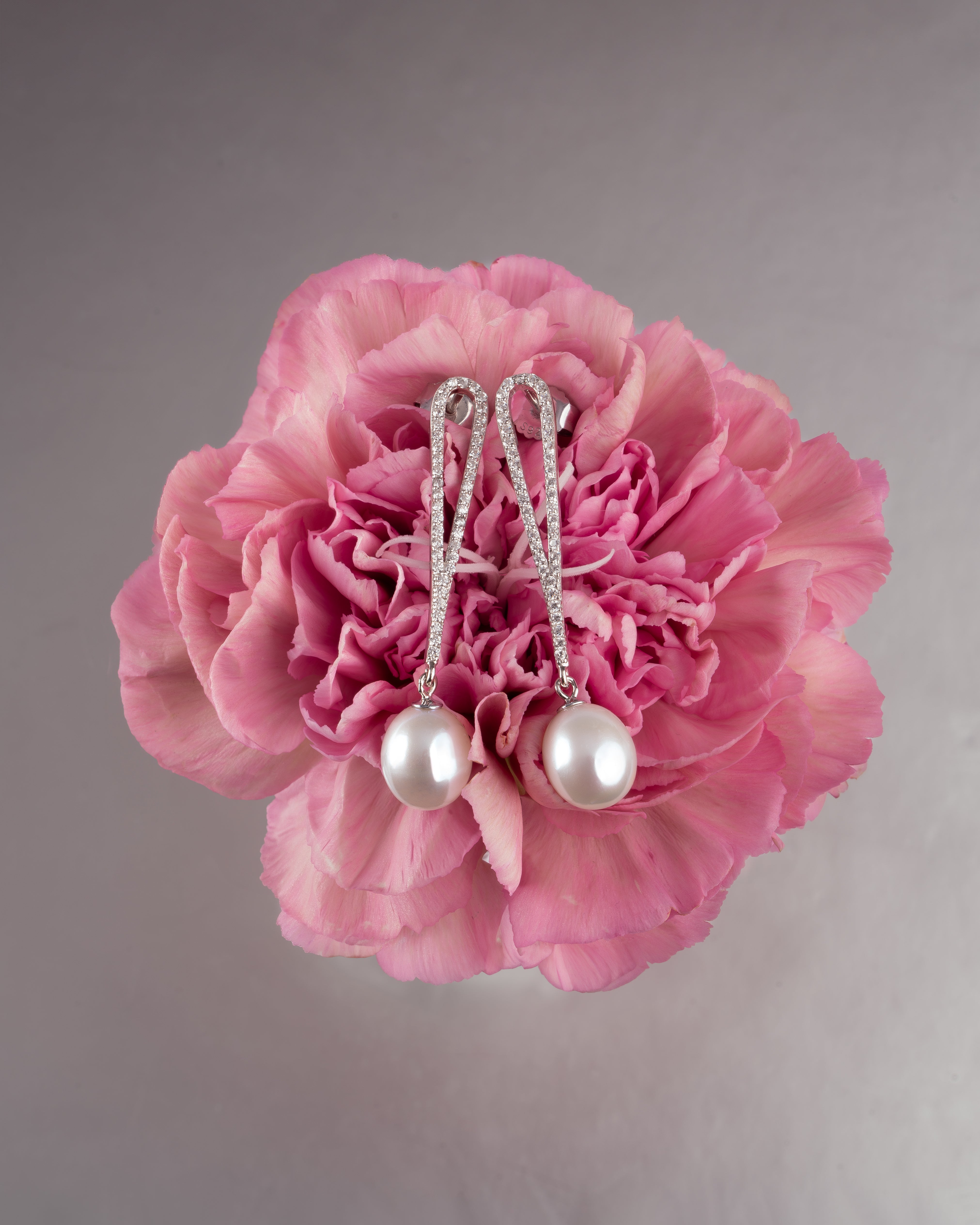 Pendientes Silvermist perla gota de agua 8-9 mm con circonitas | Colección Bloom