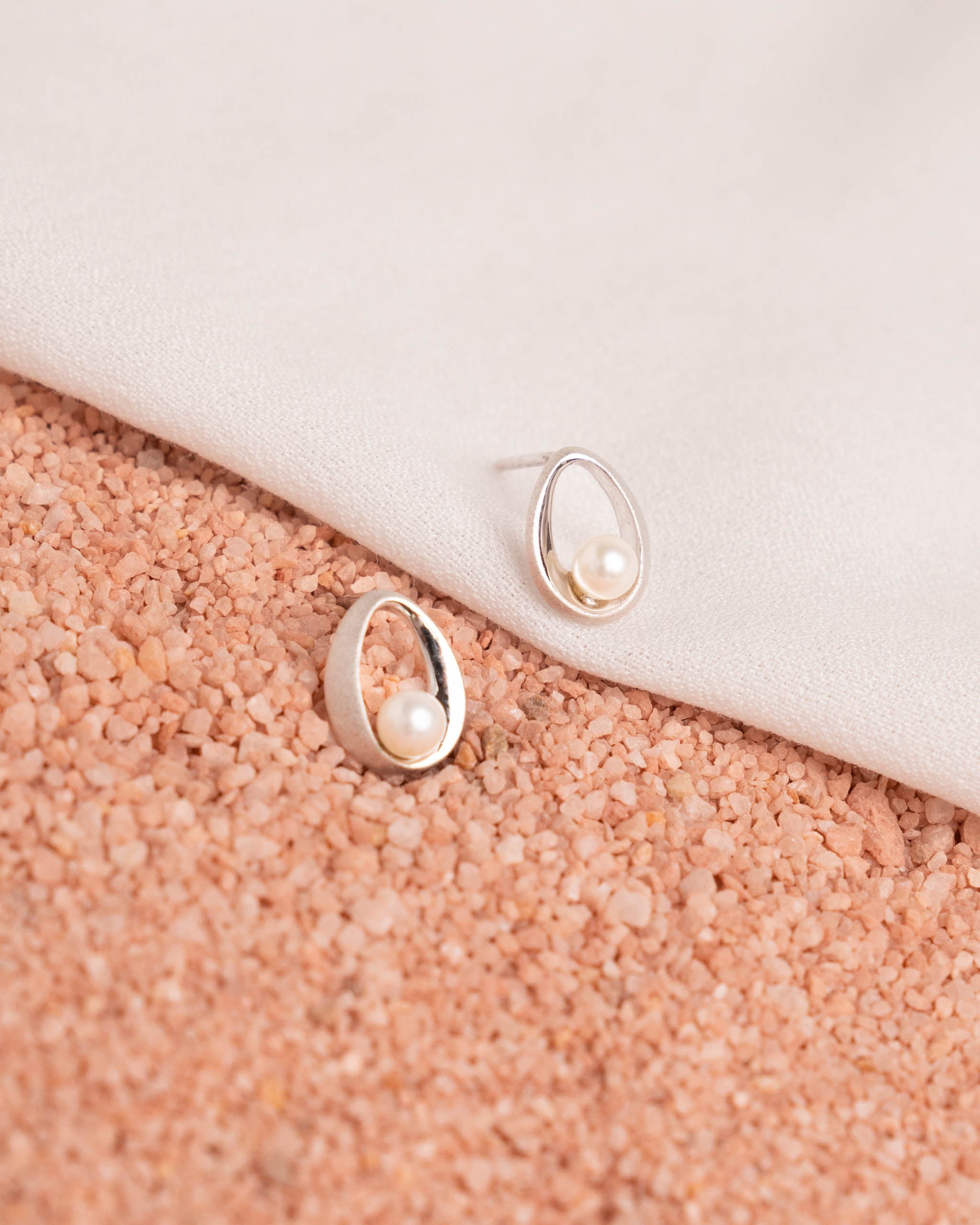 Pendientes de Perlas de Agua Dulce Redondas 4 - 5 mm y Plata de Ley
