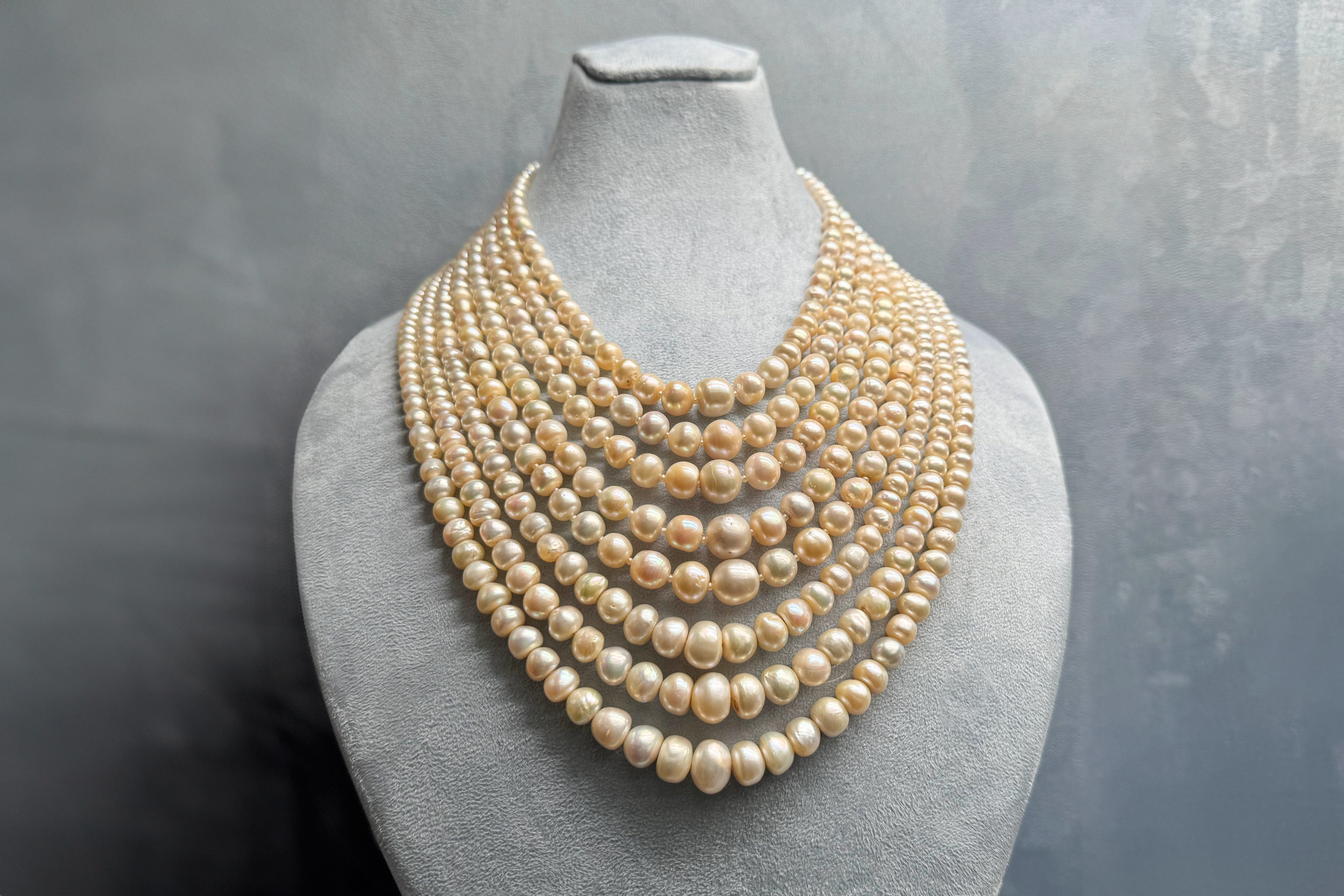 Collares de perlas naturales de gran tamaño