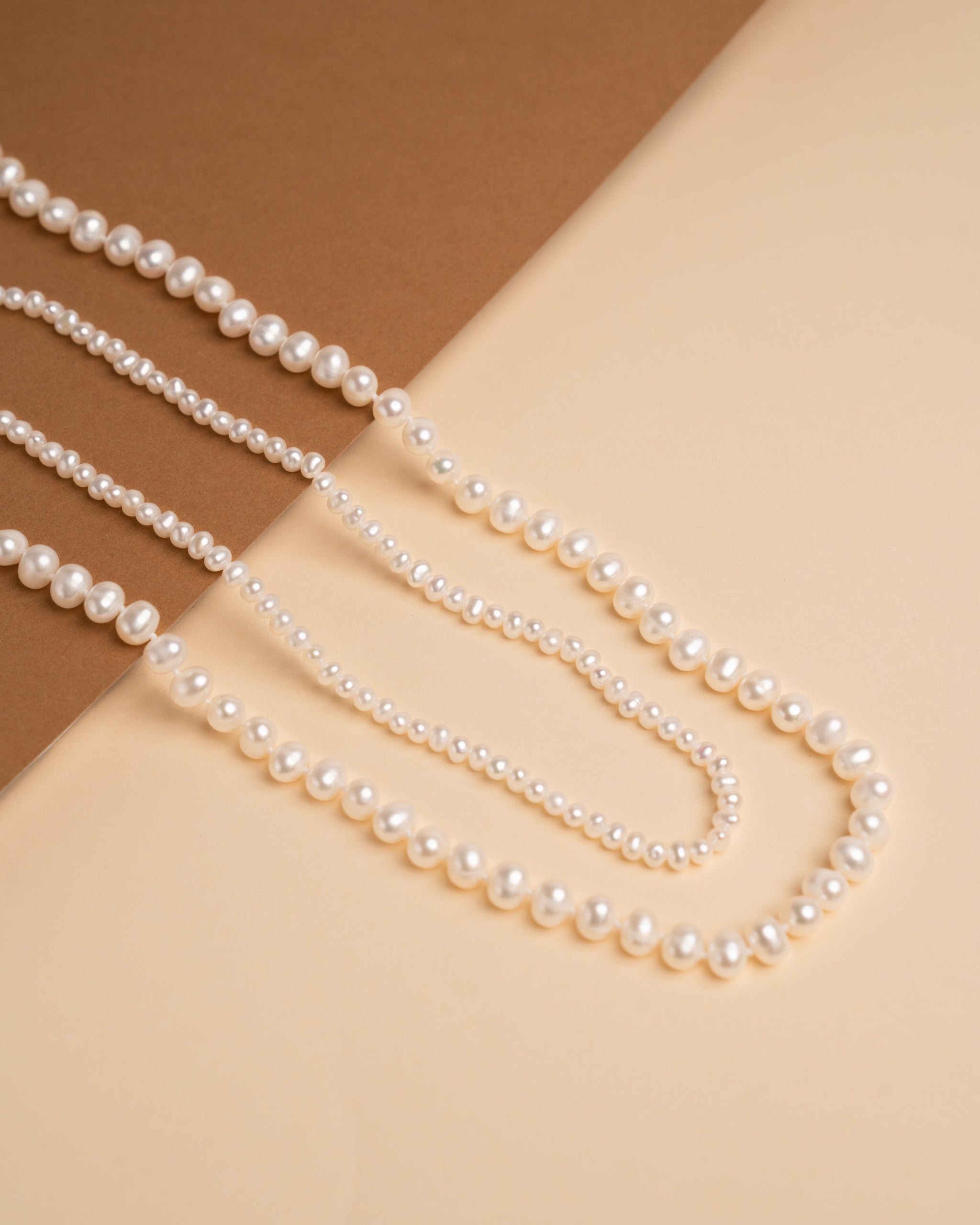Collar de Perlas Cultivadas de Agua Dulce Redondas de 4,5-5,0mm 42 cm de  largo en Plata de Ley