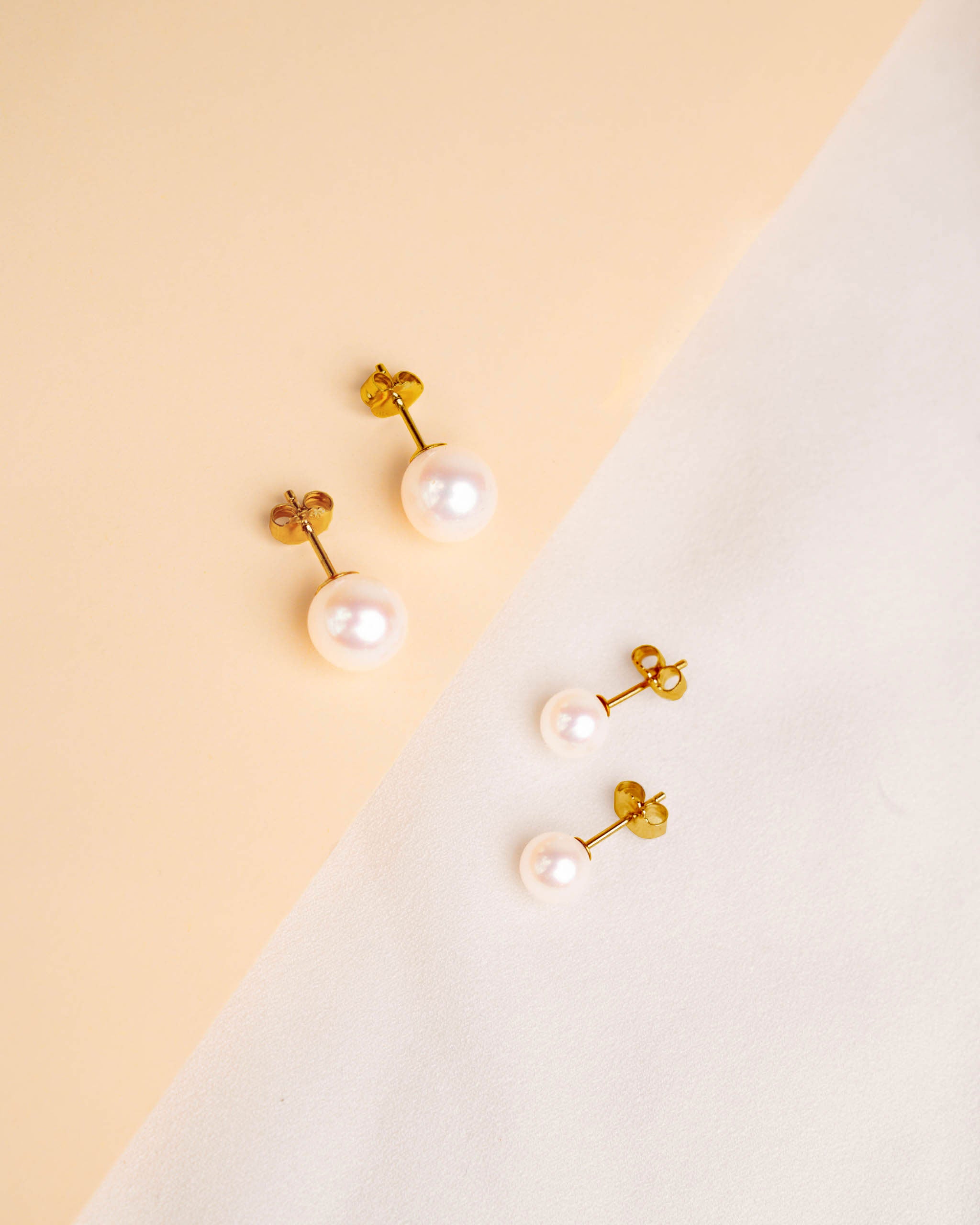 Pendientes de Perlas Redondas de Agua Dulce de Oro 18 K Secret & You 6-6'5mm