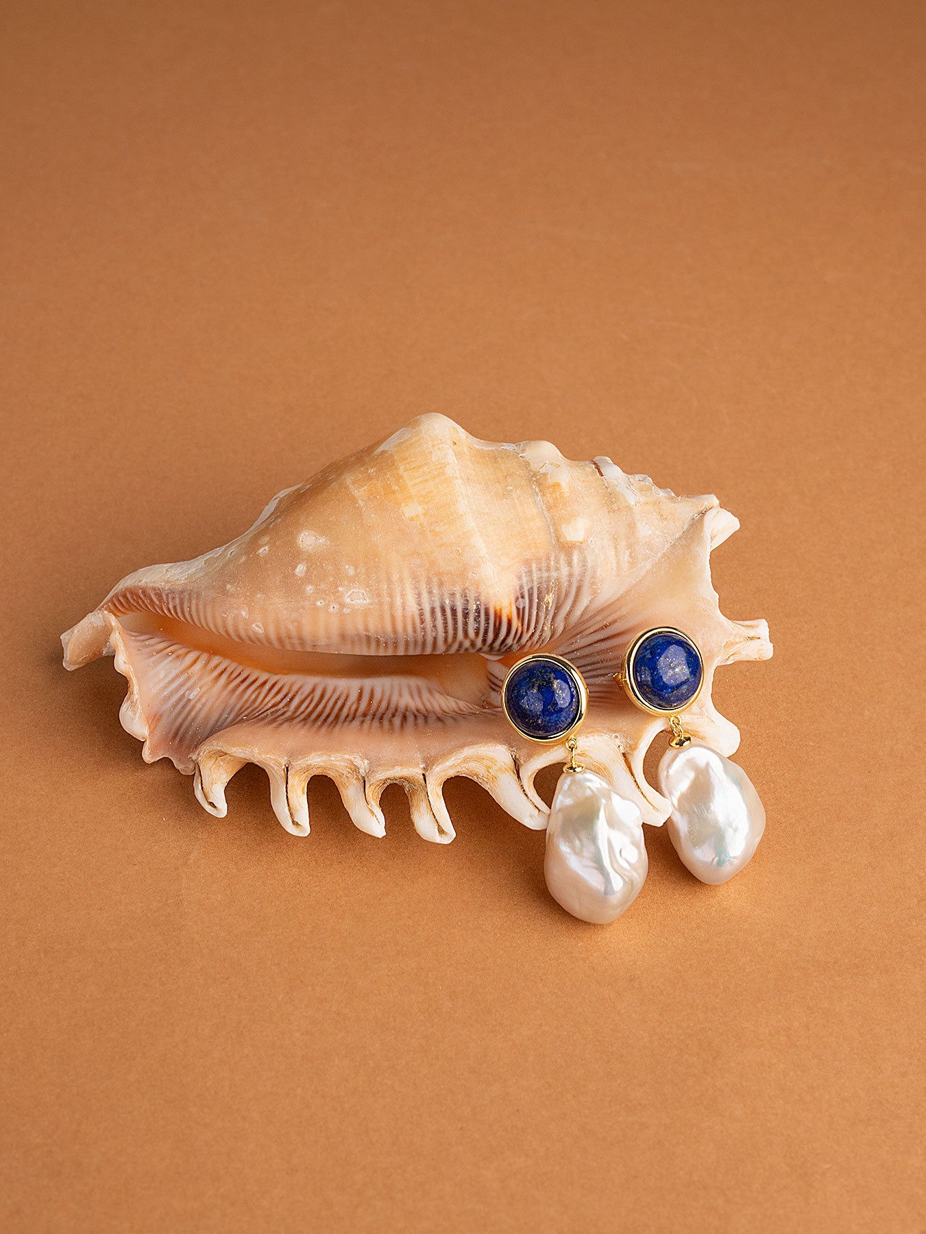 Pendientes de perlas cultivadas barrocas grandes con lapislazuli de mujer Secret & You
