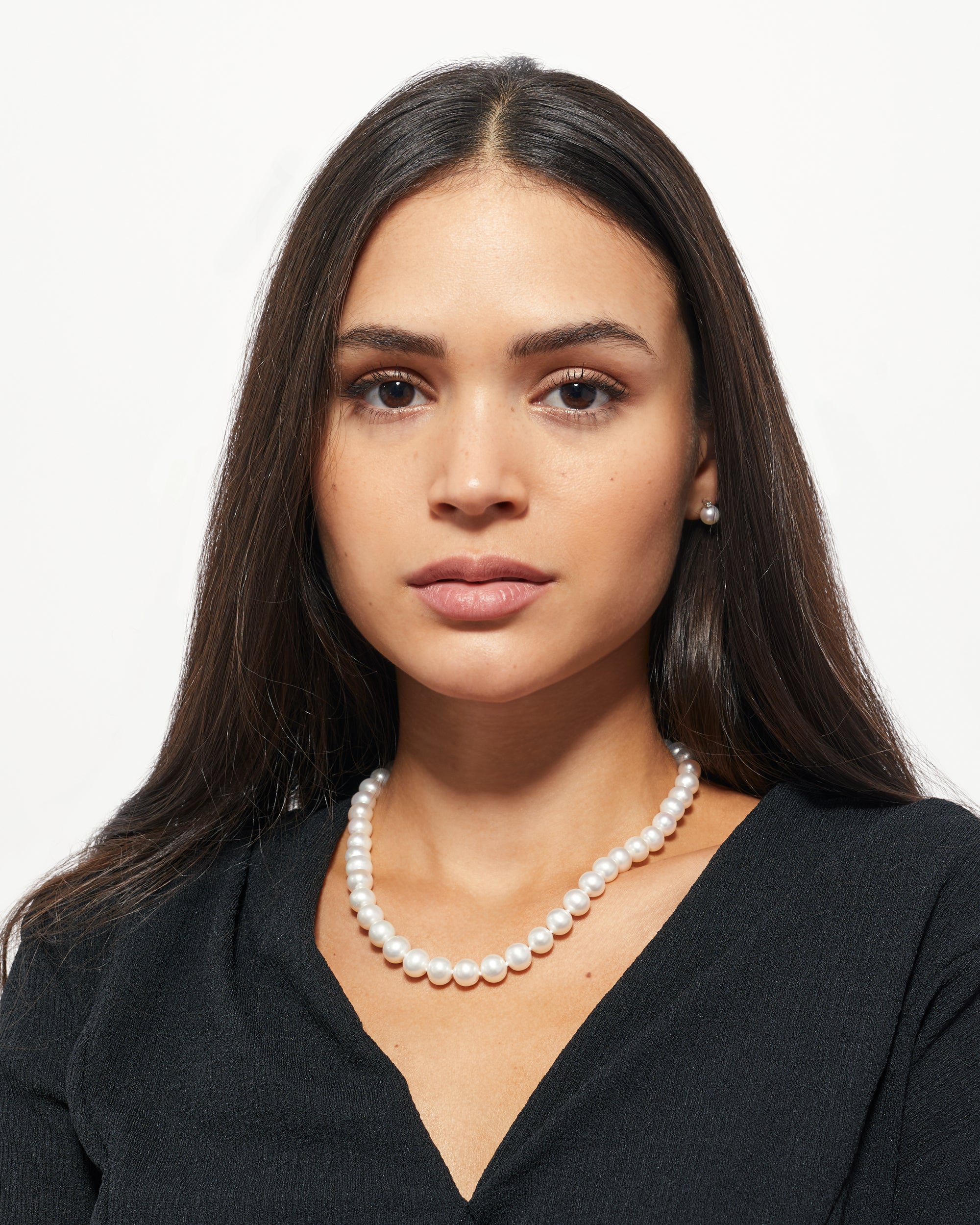 8.5-9.5mm AA+ Freshwater Cultured Pearl Necklace, 45cm long | 18K Gold