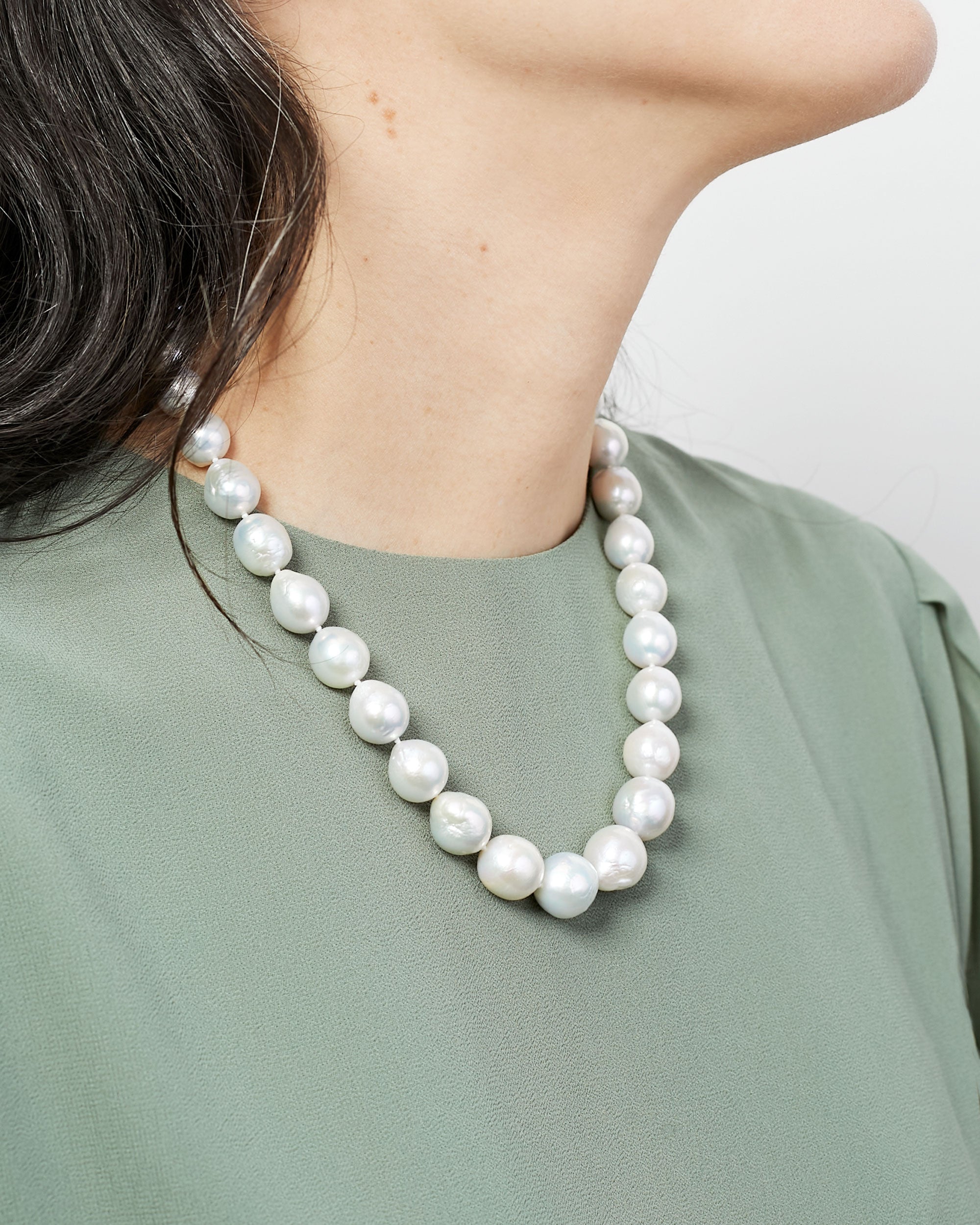 Edison Baroque Freshwater Cultured Pearl Necklace 10-14 mm and 45 cm